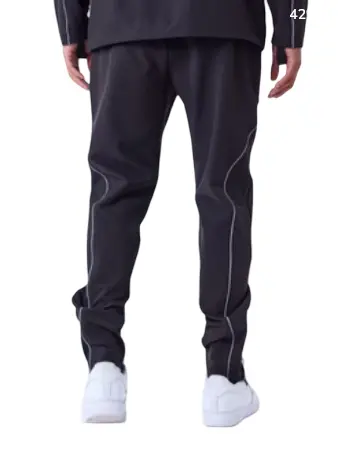 2544156 BK_2.webp