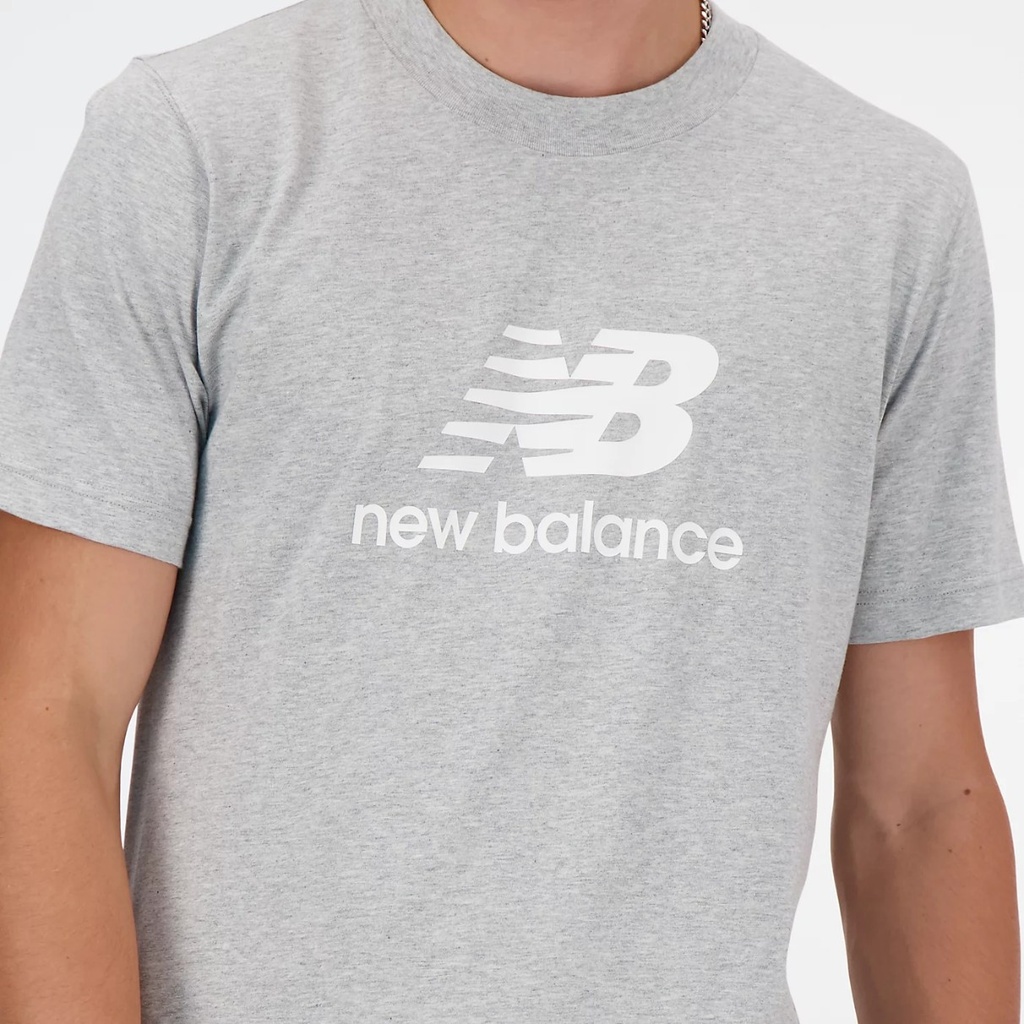 Camisetas NEW BALANCE Sport Essentials Logo MT41502 AG Gris 4