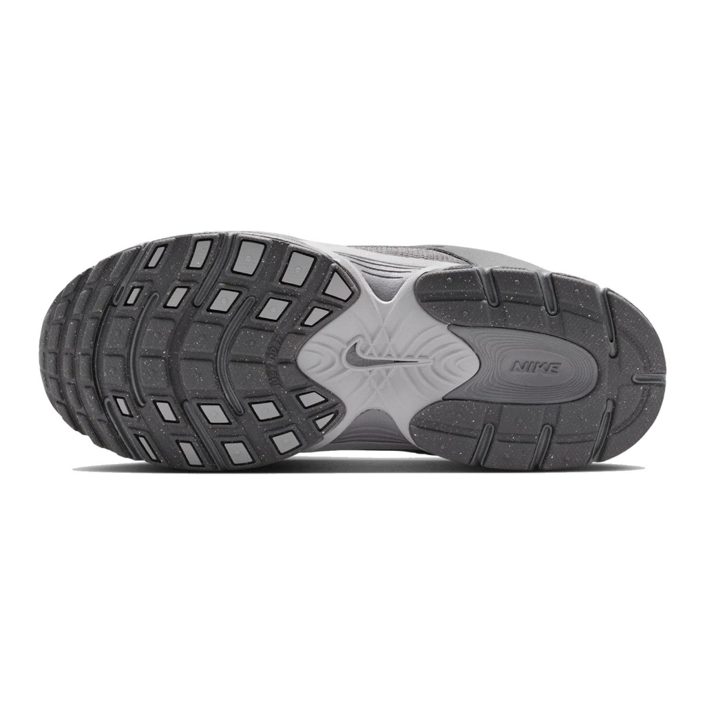 Nike V5 Runner Suede IO1644-001 2